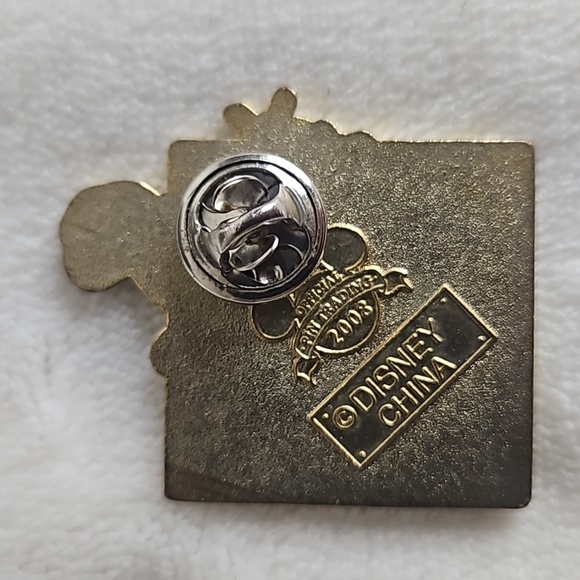 Disney's Villains Pin Collection Starter. Captain Hook From Peter Pan. 2008 - Picture 3 of 6